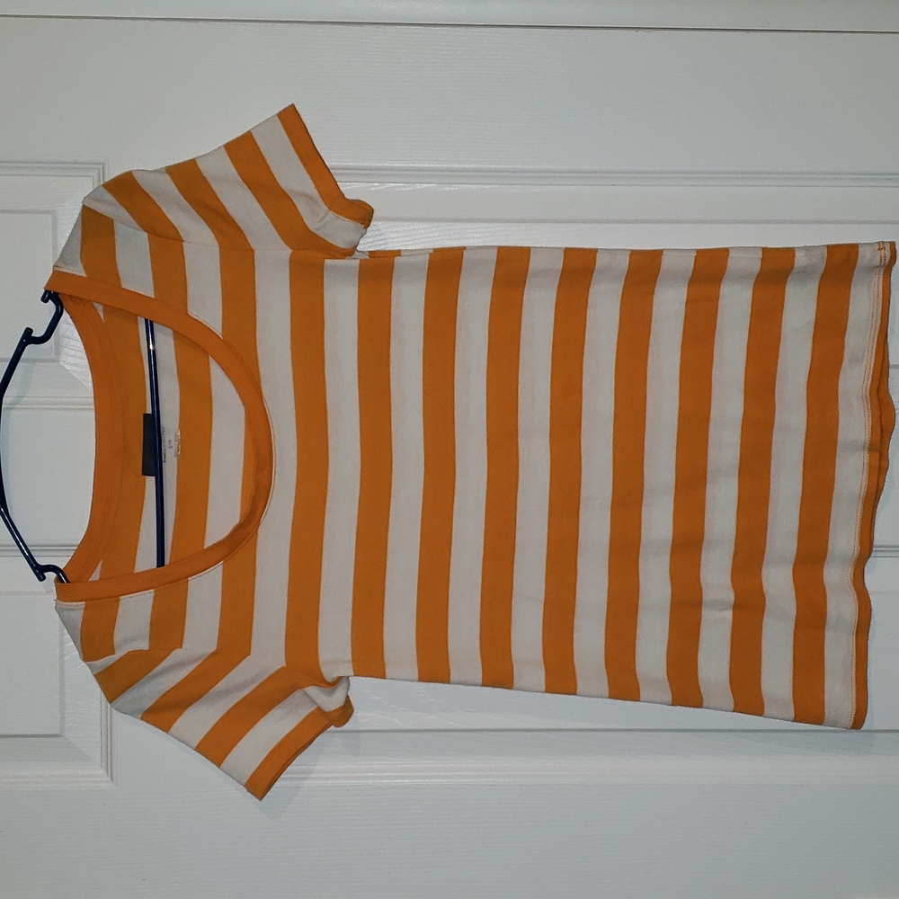 Cute Orange and white striped shirt